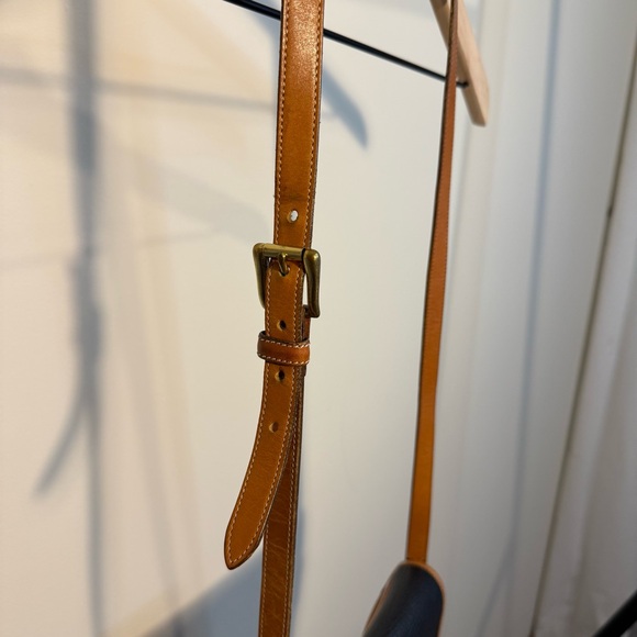 Dooney & Bourke Vintage Black and Brown Outback Crossbody Bag - Picture 5 of 12